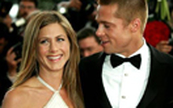 Jennifer Aniston mừng cho Brad Pitt và Angelina